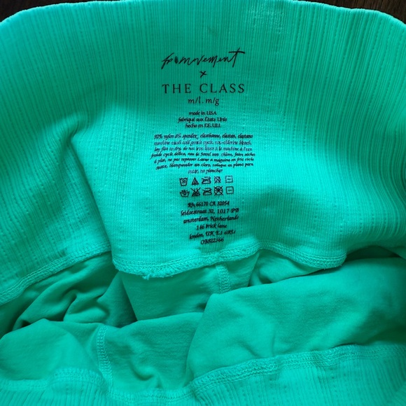 Free People Movement Good Karma shorts - Picture 3 of 3